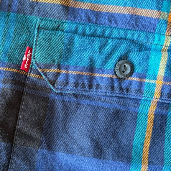 LEVI’S Men’s Worker Relaxed-Fit Plaid Button-Down Shirt - Picture 5 of 5